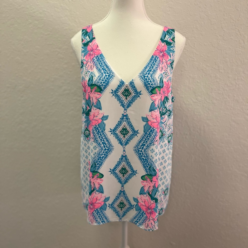 Lily Pulitzer White and Blue Graphic Relaxed Tank Top